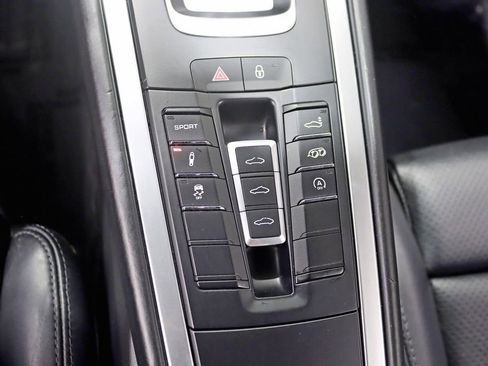 Used 2017 Porsche 911 Carrera S RWD image 24