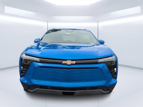 New 2025 Chevrolet Blazer EV LT image 13