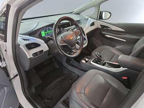 Used 2019 Chevrolet Bolt Premier w/ Infotainment Package FWD image 6