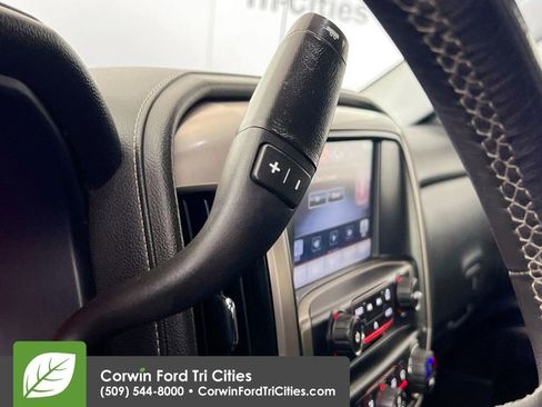 Used 2015 GMC Sierra 2500 Denali w/ Duramax Plus Package image 9