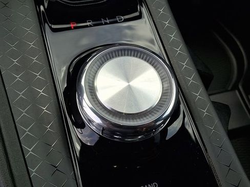 Used 2024 Jeep Wagoneer Launch Edition image 14