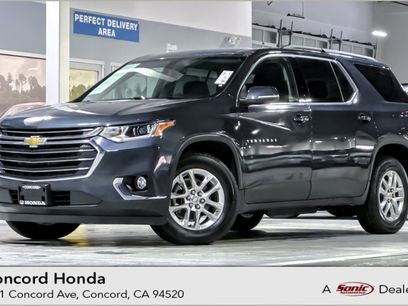 Used 2021 Chevrolet Traverse LT