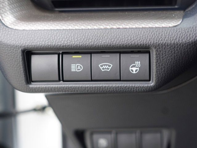 Certified 2024 Toyota Prius XLE FWD image 19
