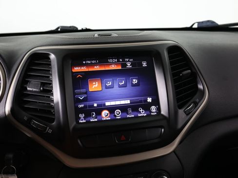 Used 2014 Jeep Cherokee Latitude FWD image 36