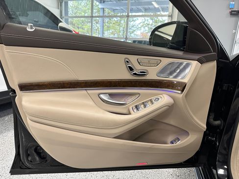 Used 2014 Mercedes-Benz S 550 Sedan image 14