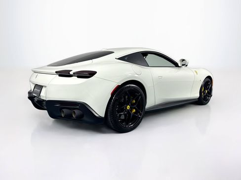 Used 2023 Ferrari Roma RWD image 5