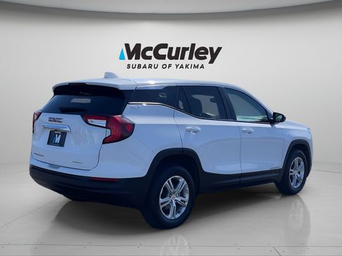 Used 2024 GMC Terrain SLE AWD/4WD image 6