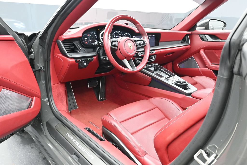 Certified 2021 Porsche 911 Targa 4S AWD/4WD image 4