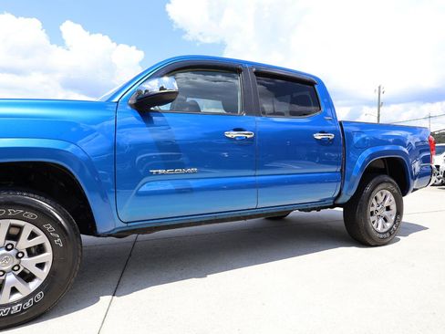 Used 2016 Toyota Tacoma SR5 RWD image 32