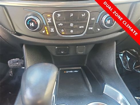 Used 2022 Chevrolet Traverse LT w/ LPO, Floor Liner Package image 18