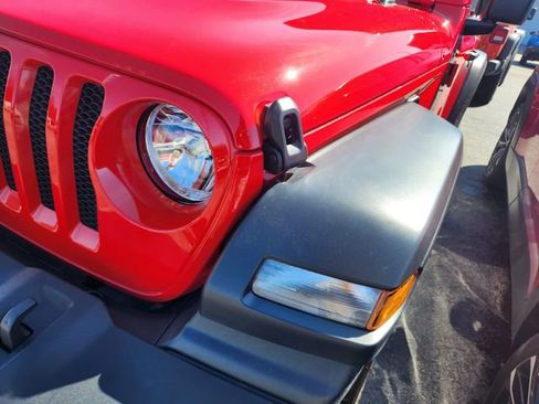 Used 2023 Jeep Wrangler Sport S image 20