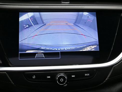 Used 2021 Buick Encore GX Essence w/ Experience Buick Package image 23