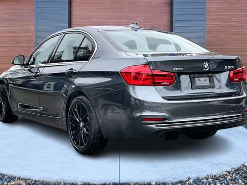 Used 2017 BMW 330i xDrive 330i xDrive Sedan 4D image 2