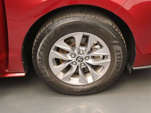 Certified 2022 Toyota Sienna LE FWD image 32