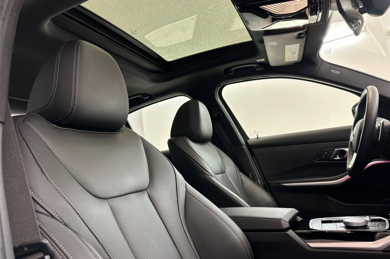 Certified 2024 BMW 330i Sedan w/ Premium Package RWD image 25