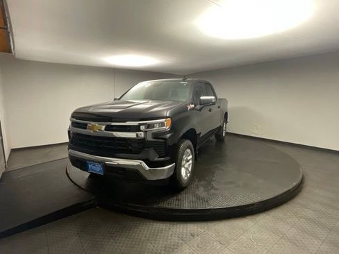 New 2026 Chevrolet Silverado 1500 LT w/ Z71 Off-Road Package image 3