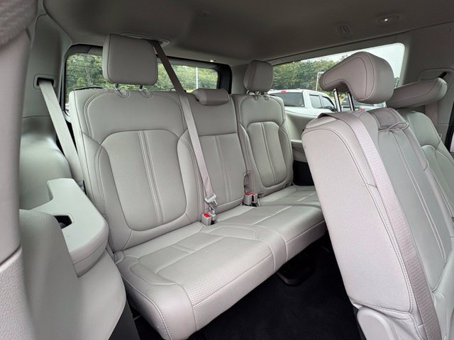 Used 2023 Jeep Wagoneer Series II AWD/4WD image 31