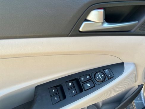 Used 2018 Hyundai Tucson SEL AWD/4WD image 10