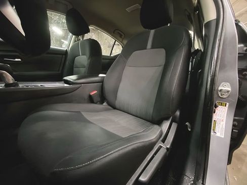 Used 2024 Nissan Sentra SV image 18