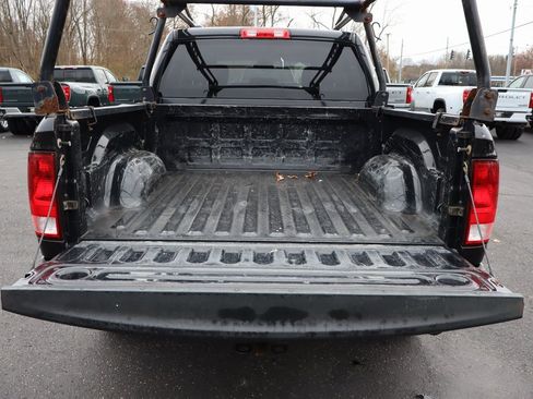 Used 2017 RAM 1500 Express image 29