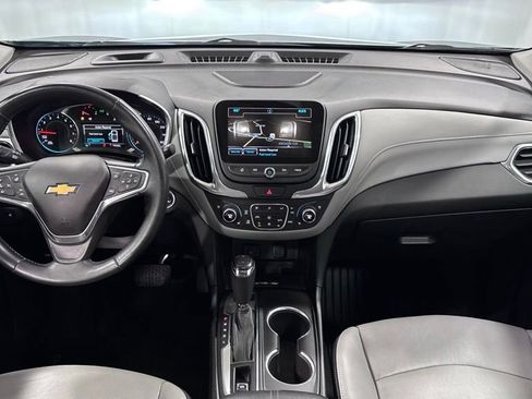 Used 2018 Chevrolet Equinox Premier AWD/4WD image 2