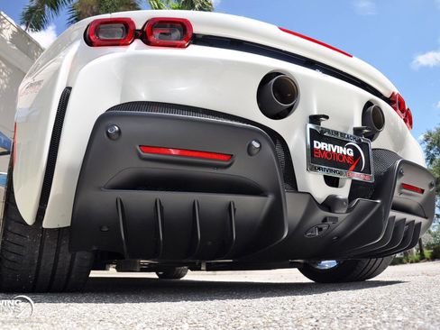 Used 2024 Ferrari SF90 Spider image 26