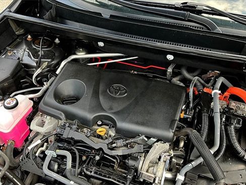 Used 2021 Toyota RAV4 XLE Premium image 70