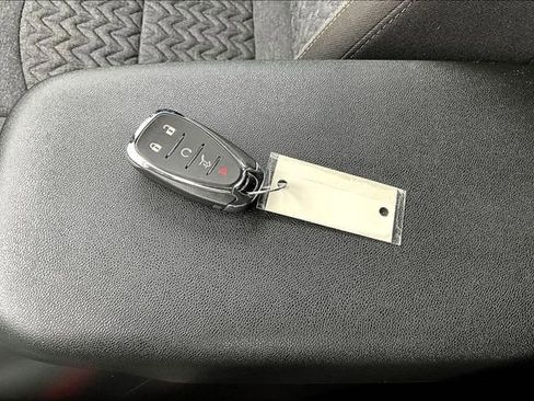Used 2024 Chevrolet Equinox LT FWD image 33