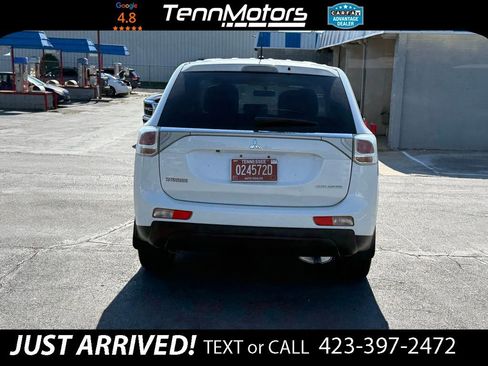 Used 2014 Mitsubishi Outlander SE AWD/4WD image 6