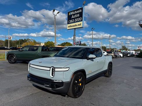 Used 2022 Rivian R1T Adventure image 1