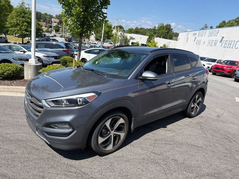 Used 2016 Hyundai Tucson Limited w/ Option Group 03 FWD image 5