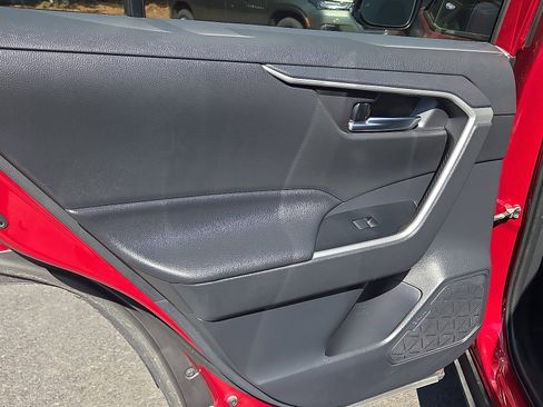 Used 2019 Toyota RAV4 XLE w/ All Weather Liner Package image 21