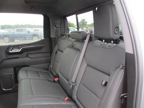 New 2026 GMC Sierra 1500 SLT w/ SLT Premium Plus Package AWD/4WD image 16