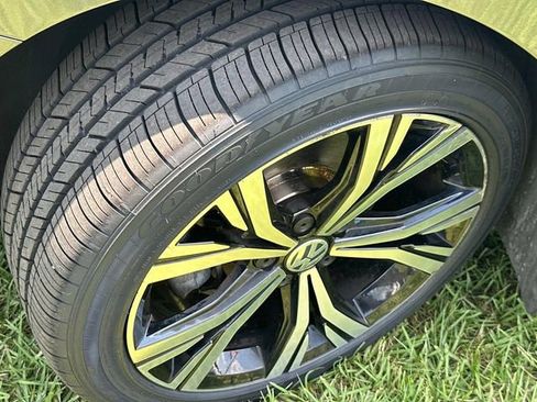 Used 2022 Volkswagen Passat 2.0T SE image 14