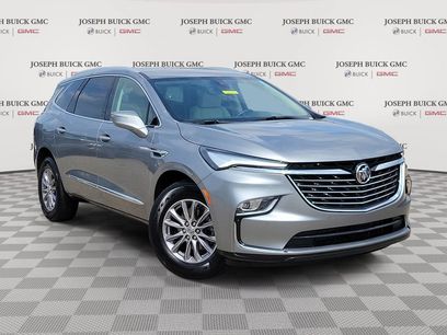 Used 2023 Buick Enclave Essence