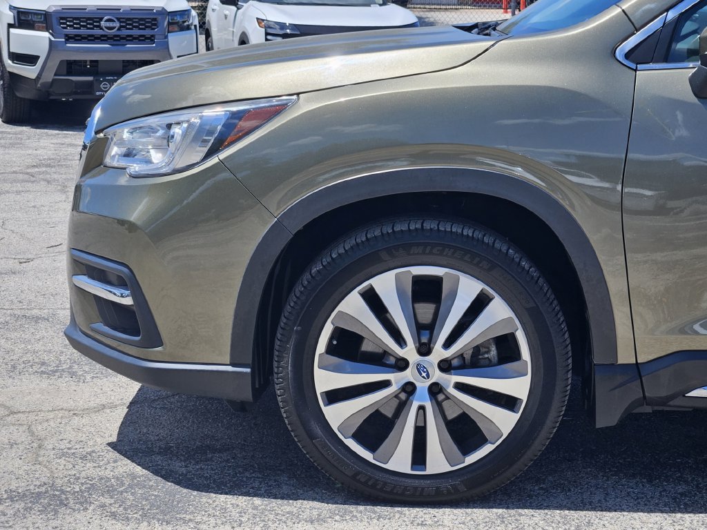 Used 2022 Subaru Ascent Limited w/ Technology Package AWD/4WD image 10