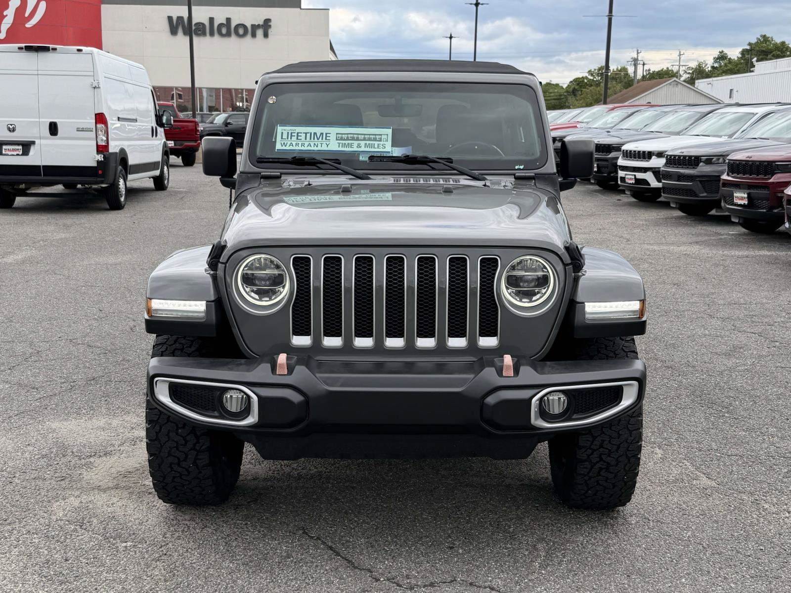 Used 2021 Jeep Wrangler Unlimited Sahara AWD/4WD image 8