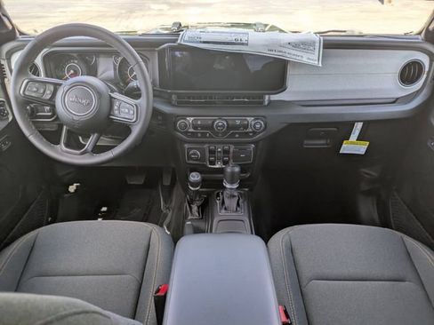 New 2025 Jeep Gladiator Sport AWD/4WD image 14