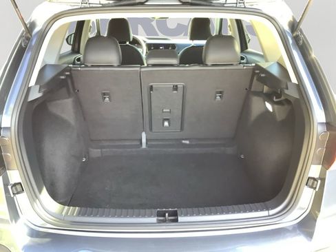 Used 2024 Volkswagen Taos SE image 14