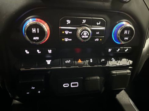 Used 2022 GMC Sierra 2500 AT4 w/ Gooseneck/5TH Wheel Package image 56