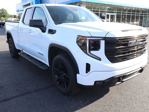 Used 2023 GMC Sierra 1500 Elevation w/ LPO, Elevation Black Package AWD/4WD image 2