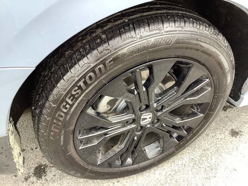 Used 2025 Honda Odyssey Sport-L image 23