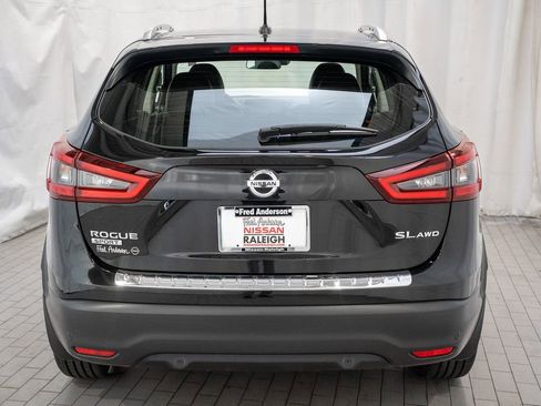 Used 2022 Nissan Rogue Sport SL image 5