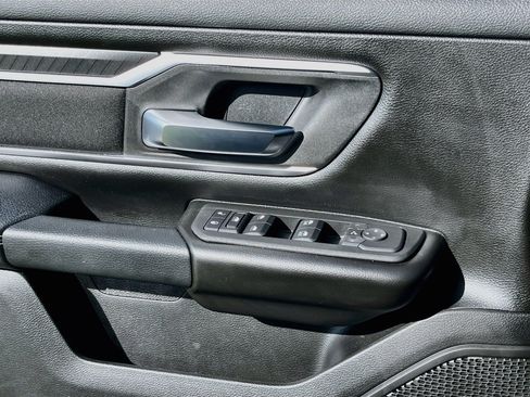 Used 2025 RAM 1500 Big Horn AWD/4WD image 17