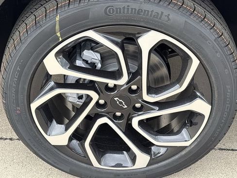 New 2026 Chevrolet Trax RS w/ Sunroof Package FWD image 10