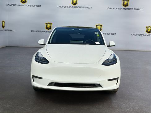 Used 2023 Tesla Model Y Long Range image 2