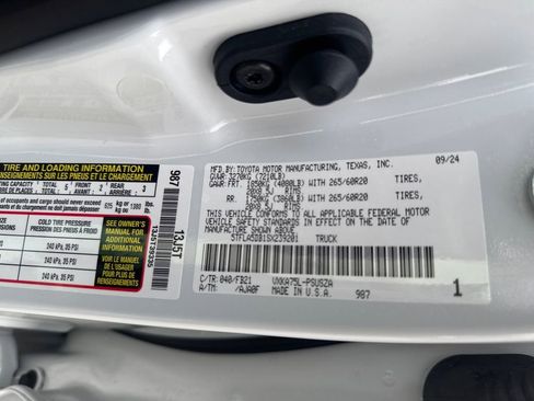 Used 2025 Toyota Tundra SR5 image 31