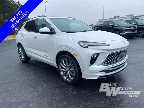 Certified 2025 Buick Encore GX Avenir w/ Avenir Technology Package AWD/4WD image 9