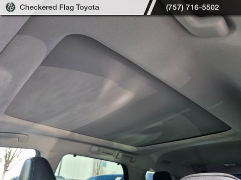 Used 2023 Nissan Pathfinder SL w/ SL Premium Package image 9