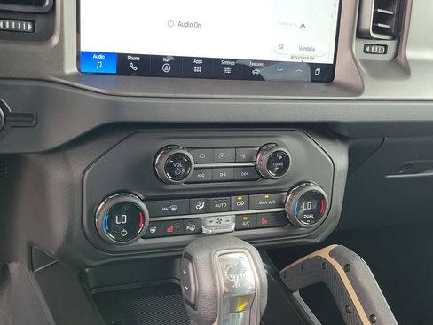 New 2026 Ford Bronco Badlands AWD/4WD image 28